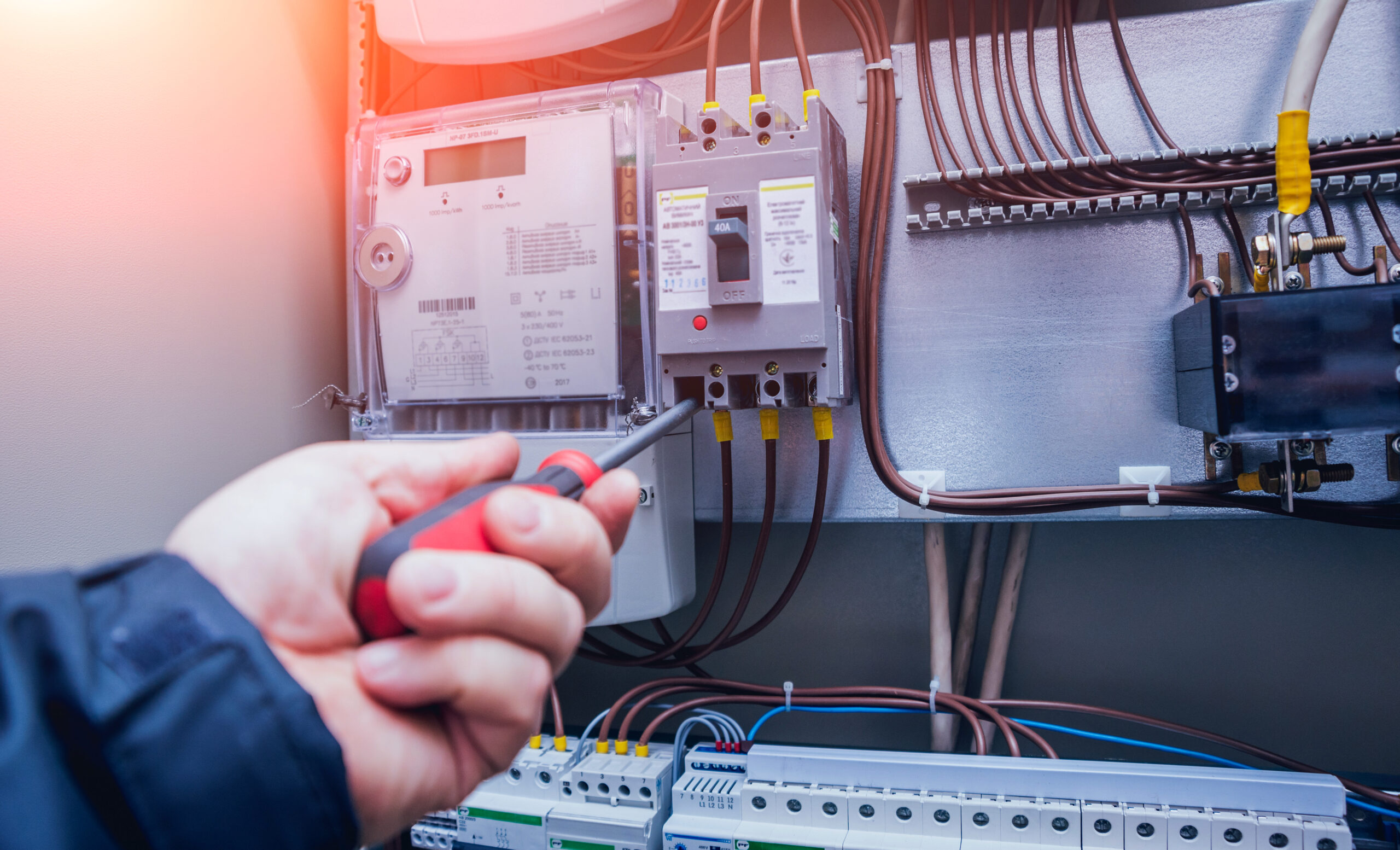 Emergency electricians Melbourne