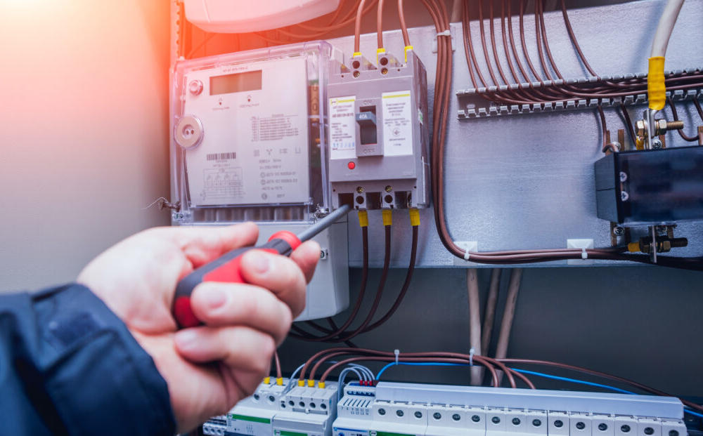 commercial electricians switch maintenace Melbourne